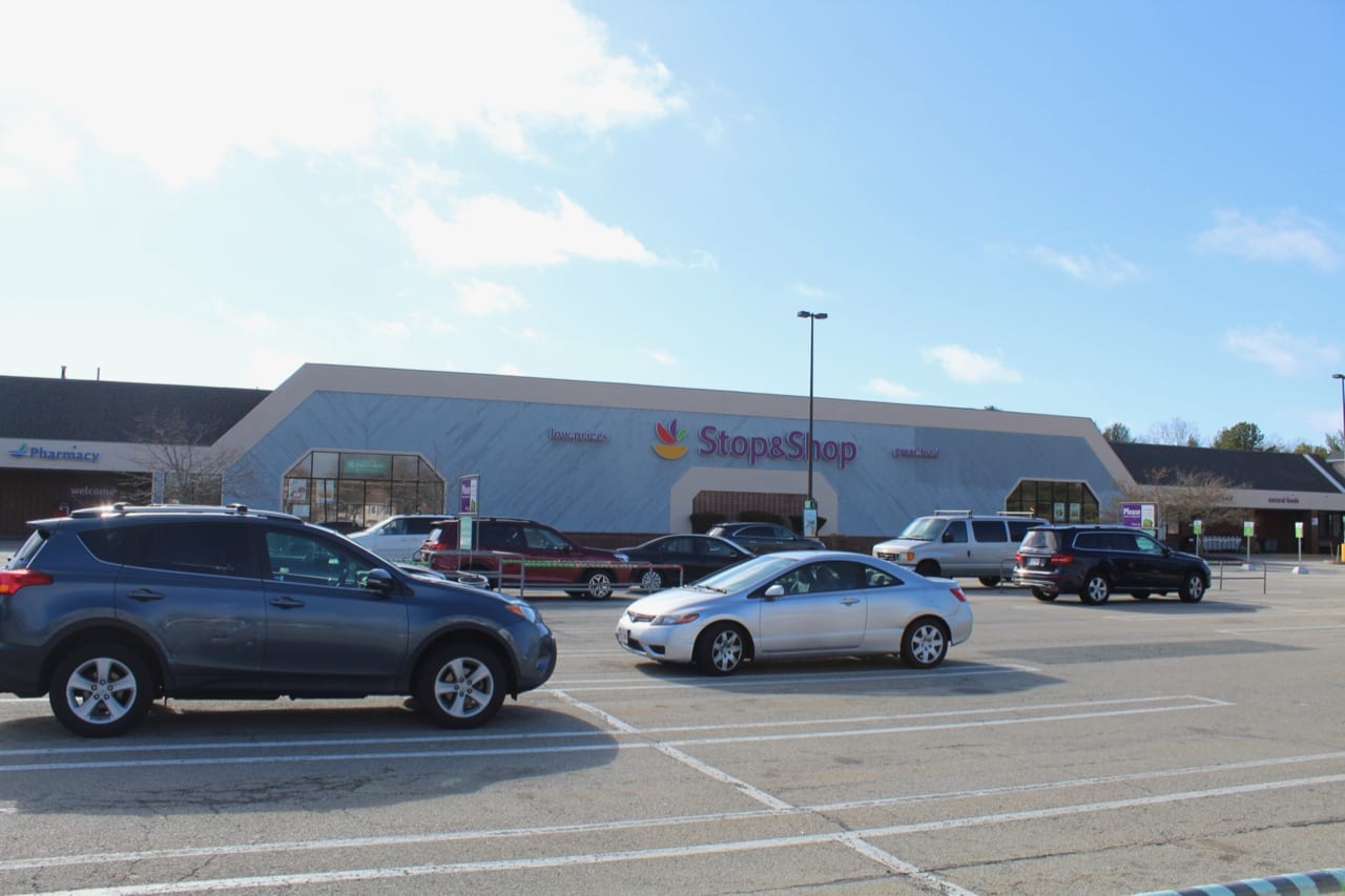 Kingston Duxbury Man Accused of Spitting on Produce at Stop and Shop