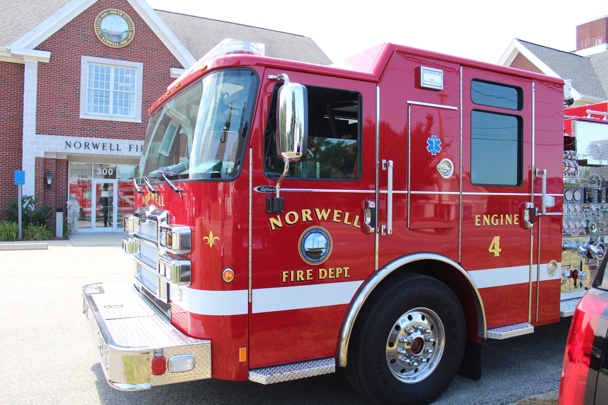 Two Hospitalized Following HeadOn Crash In Norwell WATD 95.9 FM